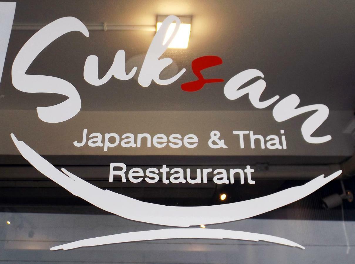 Every Surawong Bangkok Exteriör bild